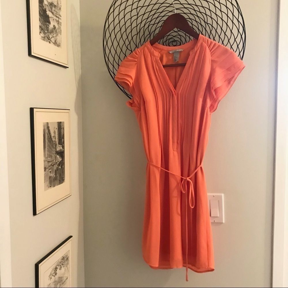 🌸2/$25🌸 Pretty coral tunic